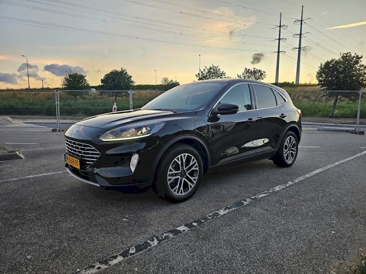 Ford Kuga 2.5 PHEV Titanium (2020)