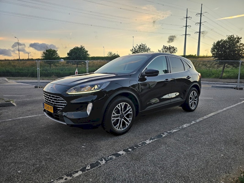 Ford Kuga 2.5 PHEV Titanium (2020)