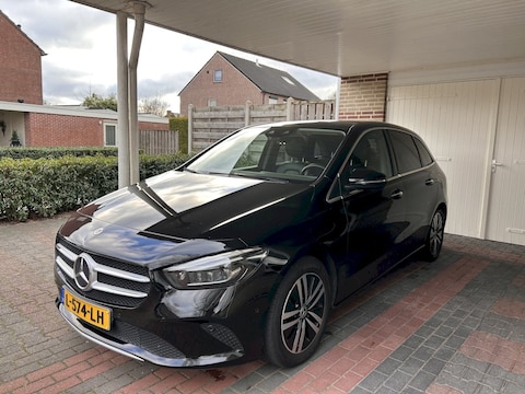 Mercedes-Benz B 180 Business Solution