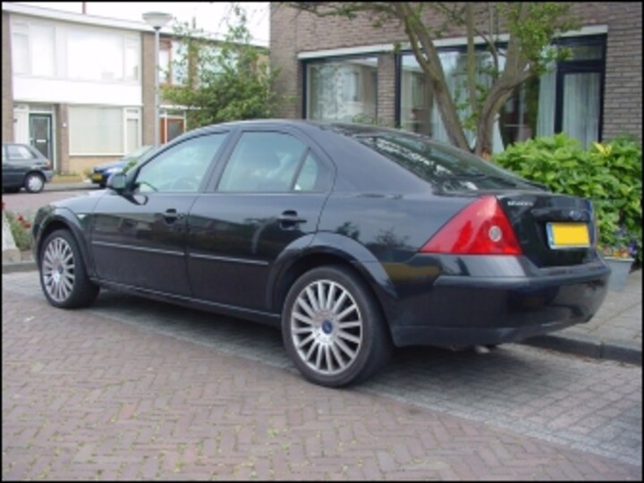 Ford Mondeo 1.8 16V 125pk Trend (2001)