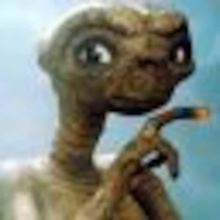 ET en CITROEN zijn met puntjes