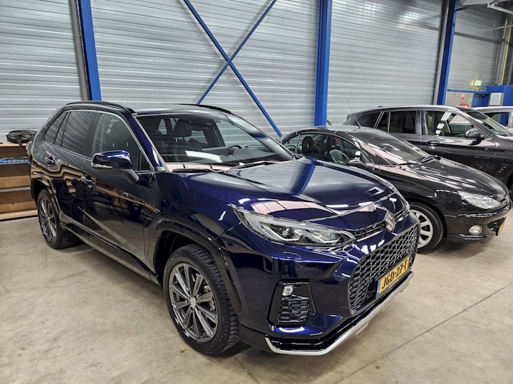 Suzuki Across 2.5 Plug-in Hybrid Style Business (2025)