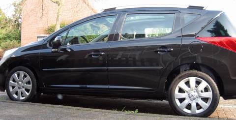 Peugeot 207 SW XS 1.6-16V VTi (2007)