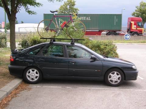 Renault Laguna RXI 1.6 16V (1999)