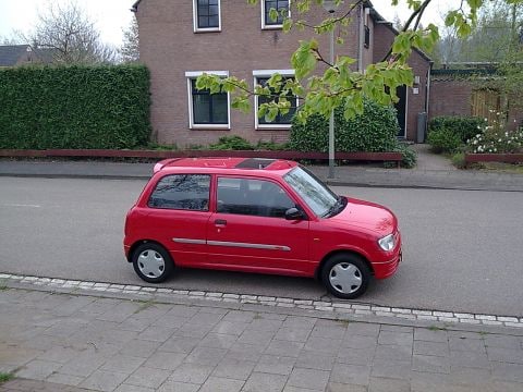 Daihatsu Cuore STi-12V (2000)