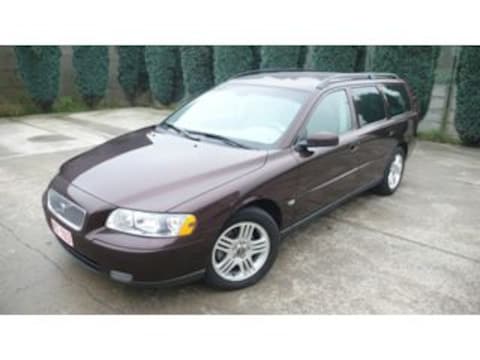 Volvo V70 2.4D Momentum (2006)