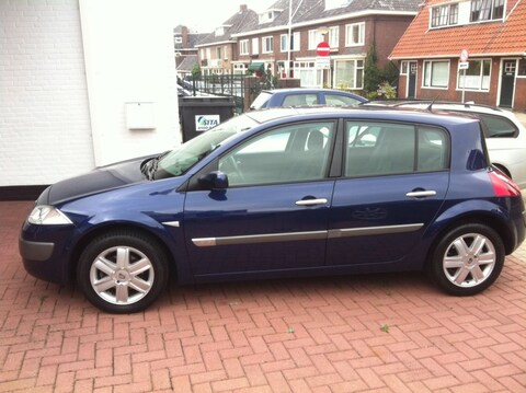 Renault Mégane 1.4 16V Privilge Luxe