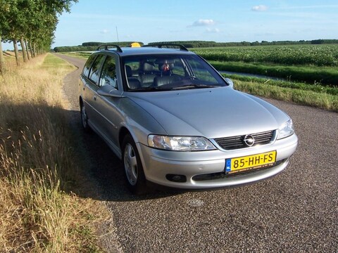 Opel Vectra 1.8i-16V GL