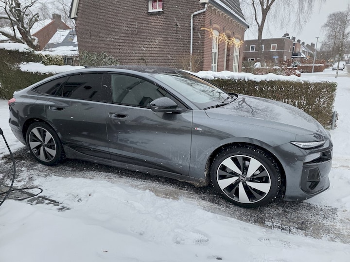 Audi A6 e-tron Sportback S edition (2025)
