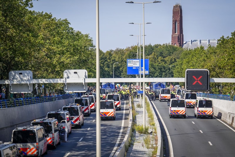Toeristen Die De Weg Blokkeren