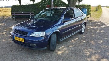 Opel Astra 1.6i-16V Sport (1998)