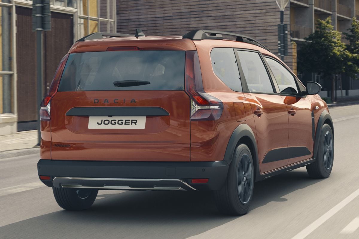 Dacia Jogger Hybrid 140 Extreme 7P (2024) review - AutoWeek