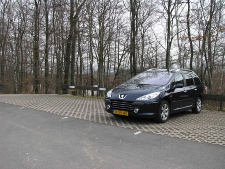 Peugeot 307 SW 1.6 HDiF 16V 110pk Premium NAV