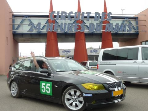 BMW 320i Touring High Executive (2008)