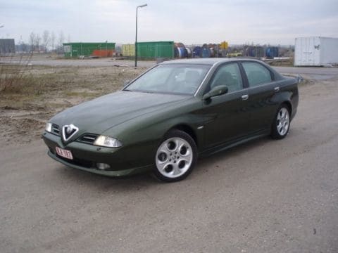 Alfa Romeo 166 2.5 V6 24V Distinctive (2002)