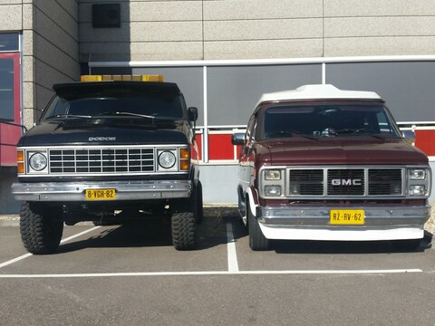 Dodge Ram Van