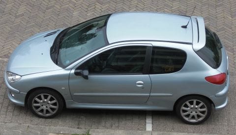 Peugeot 206 GTI 2.0-16V (2000)