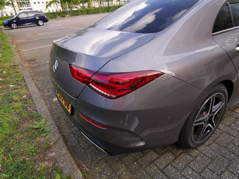 Mercedes-Benz CLA 180 Business Solution AMG