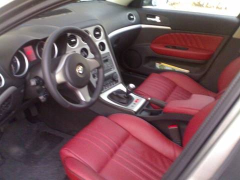 Alfa Romeo 159 Sportwagon 1.9 JTDm 8v Business (2007)