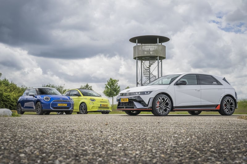 Abarth 500e, Mini Cooper SE, Hyundai Ioniq 5N: met welke EV de meeste lol?