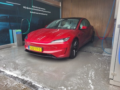 Tesla Model 3 Performance AWD