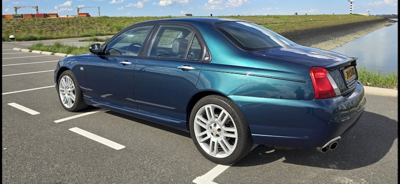 MG ZT 180 (2003)