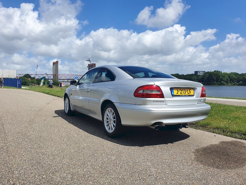 Volvo C70 2.0 T (2000)