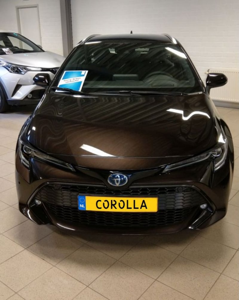 Toyota Corolla Touring Sports 1.8 Hybrid Style (2019)