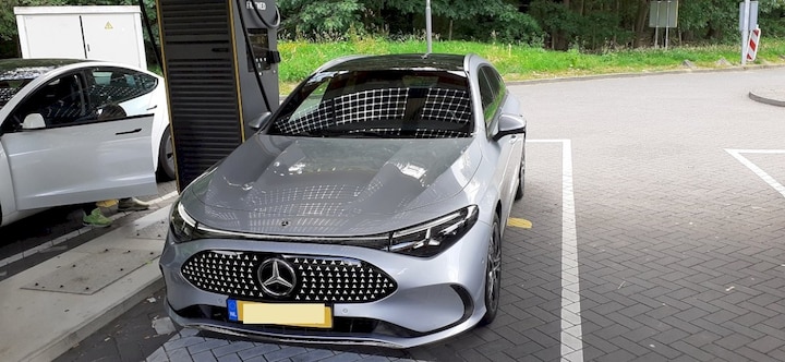 Mercedes-Benz CLA 200 EQ Shooting Brake Business Solution (2026)