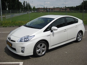 Toyota Prius 1.8 HSD Dynamic (2010)