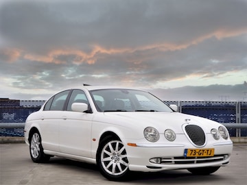 Jaguar S-Type 4.0 V8 (2001)