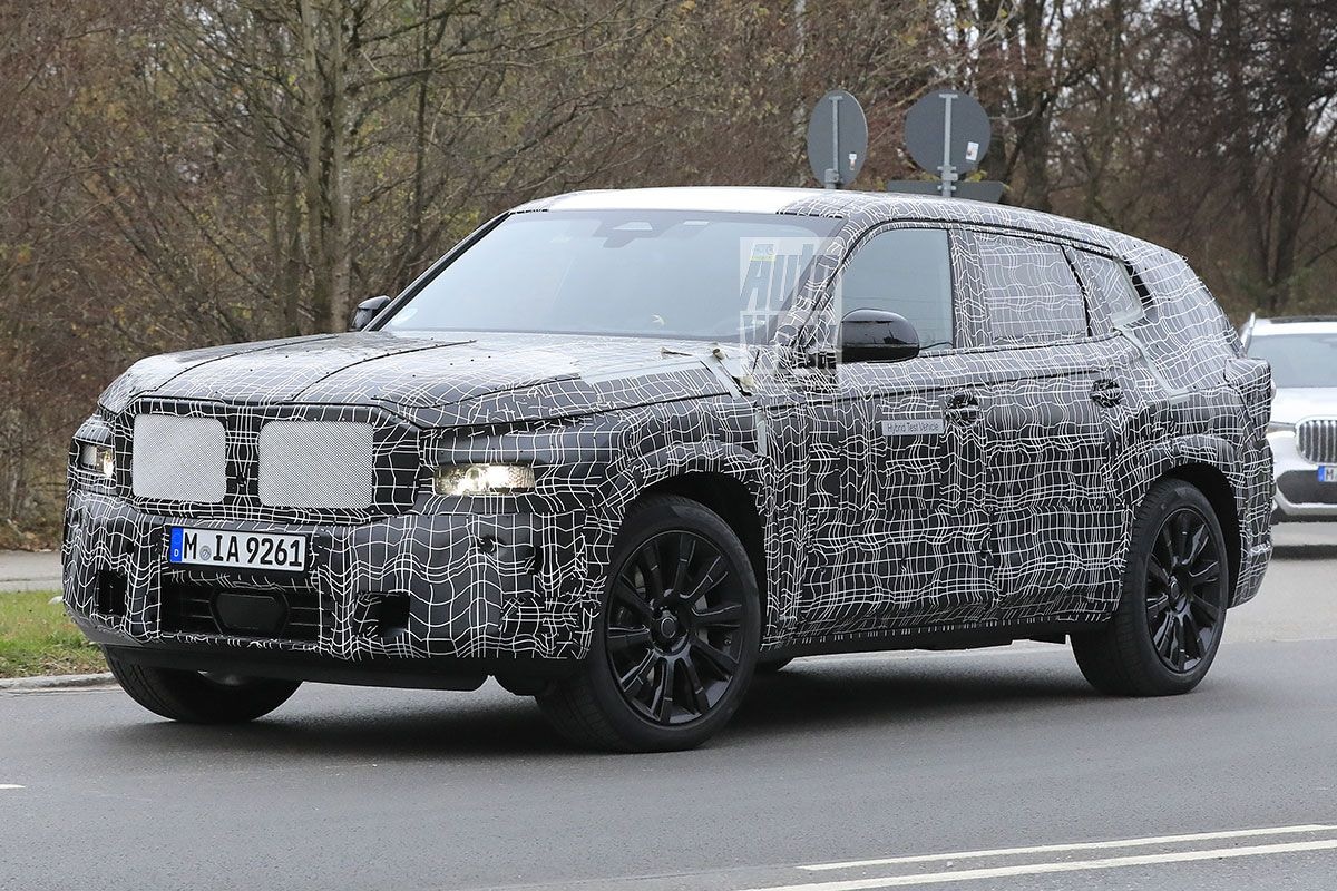 Excentrieke coupé-SUV BMW X8 te zien - AutoWeek