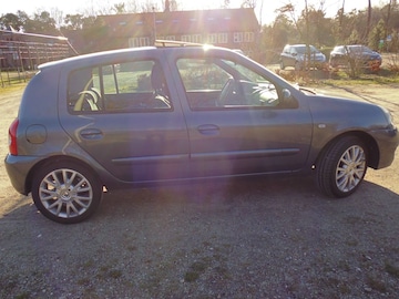 Renault Clio 1.2 16V Campus (2007)