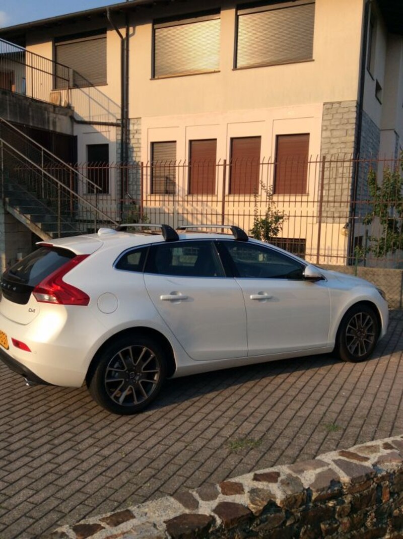 Volvo V40 D4 Business Summum (2014)