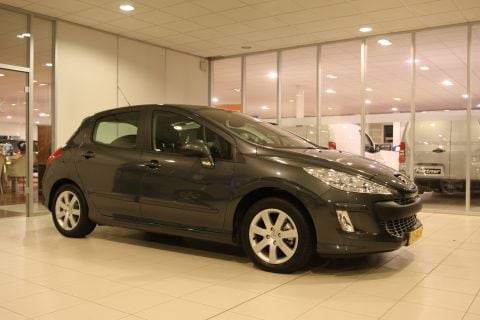Peugeot 308 XT 1.6-16V HDiF 110pk (2008)