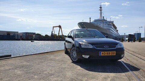 Ford Mondeo 2.5 V6 24V Platinum