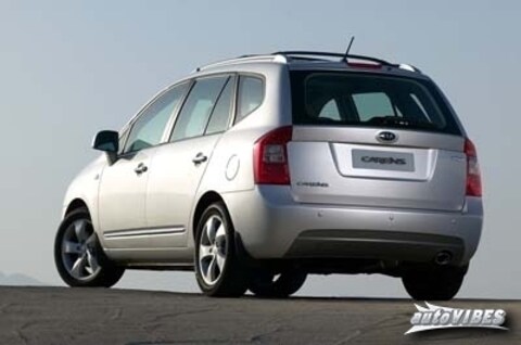 Kia Carens 2.0 CRDi X-ecutive (2007)