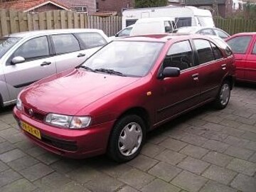 Nissan Almera 1.6 SLX (1996)