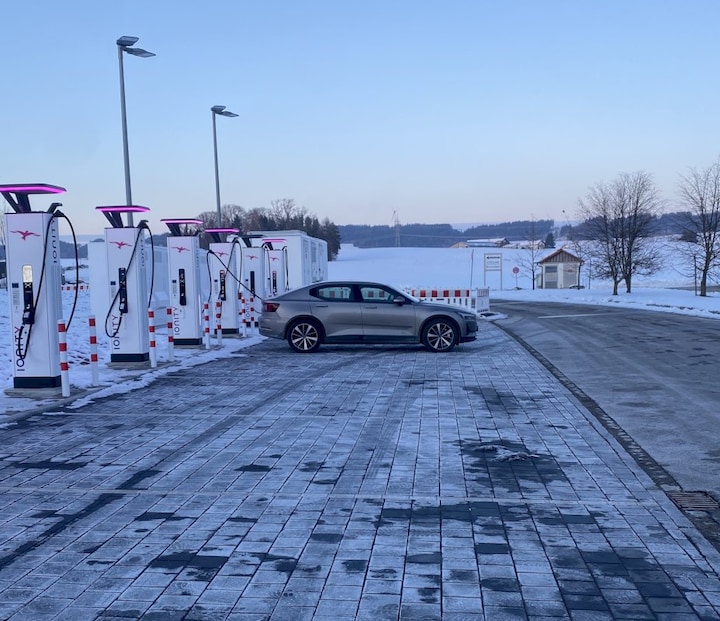 Polestar 2 63kWh Single Motor (2022)