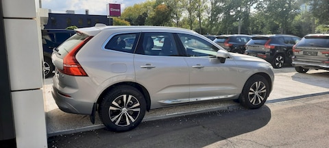 Volvo XC60 T6 Plug-in Hybrid AWD Plus Black Edition (2025)