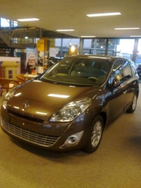 Renault Grand Scénic 2.0 16V Privilège (2009)