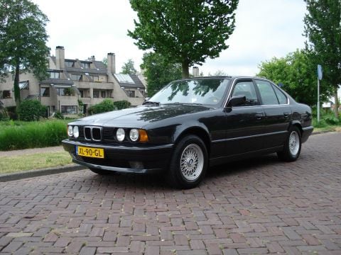 BMW 525i (1989)
