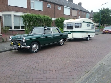 Peugeot 404 (1966)