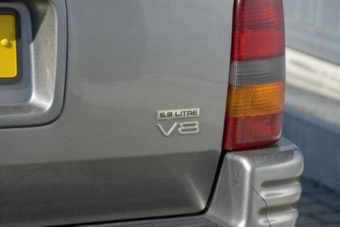 Jeep Grand Cherokee 5.9i V8 LX (1998)