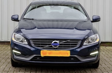 Volvo S60 D2 Momentum (2014)
