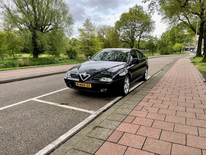 Alfa Romeo 166 3.0 V6 24V Super (2001)
