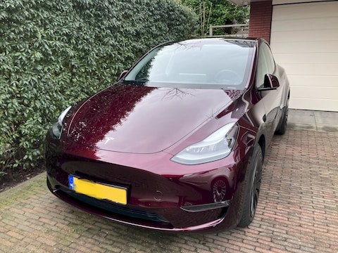 Tesla Model Y Long Range AWD (2023)