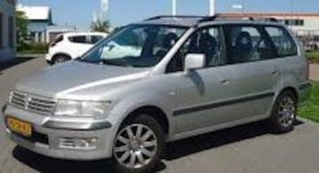 Mitsubishi Space Wagon 2.0 GLXi (2002)