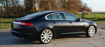 Jaguar XF 2.7D V6 Premium Luxury (2008)