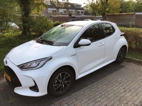 Toyota Yaris 1.5 Hybrid First Edition (2020)